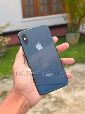 Apple iPhone XS (Used)