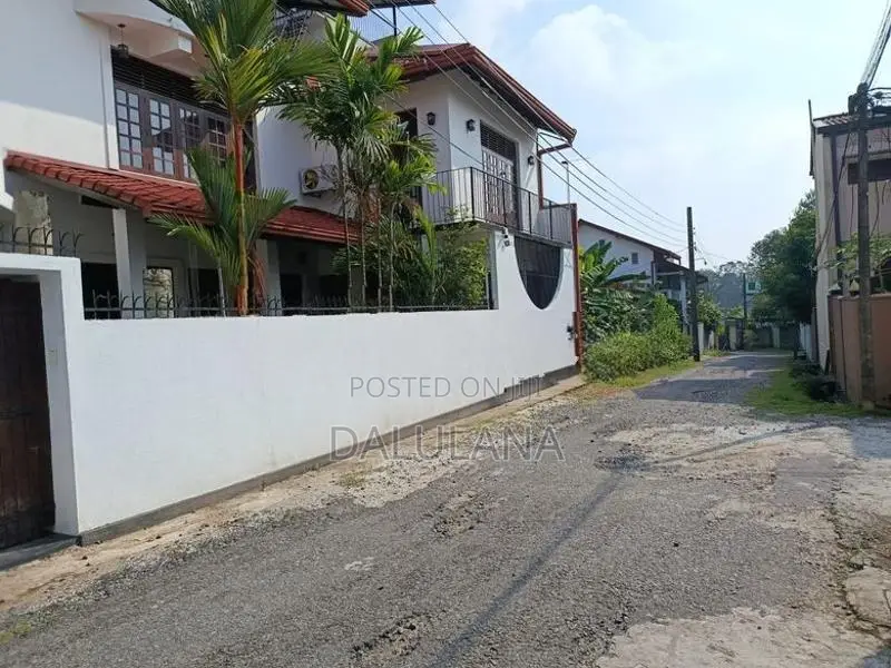 House For Sale In Piliyandala