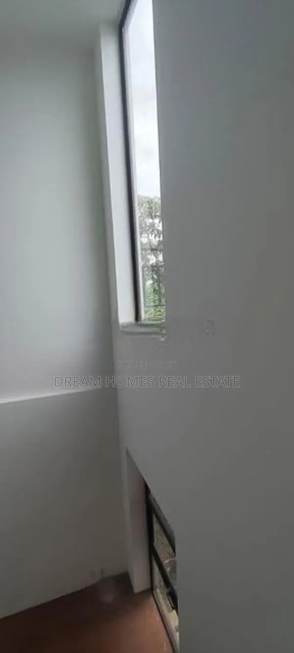 Spacious 4-Bedroom House For Rent – Thalawathugoda In Talawatugoda