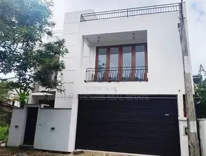 Spacious 4-Bedroom House For Rent – Thalawathugoda In Talawatugoda
