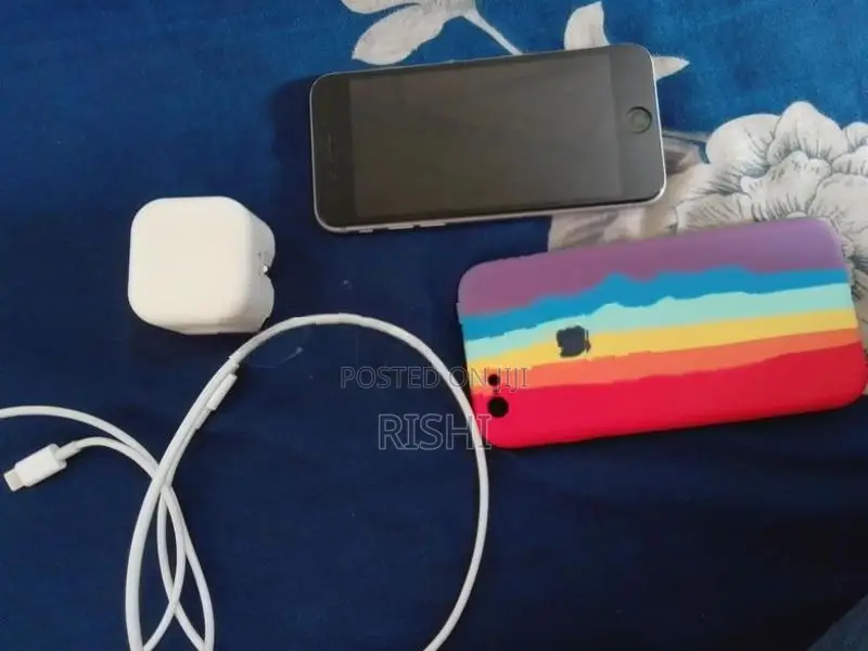 Apple iPhone 6S (Used)