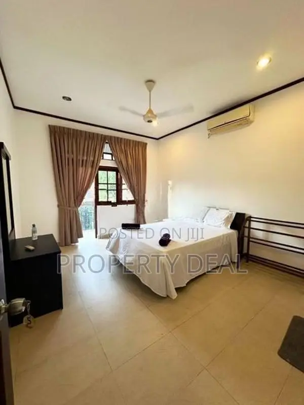 5 Bedroom House for Sale in Battaramulla - PDH51