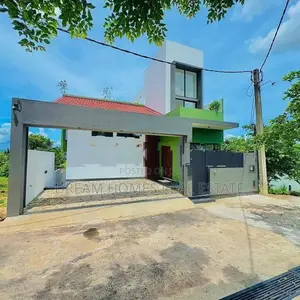 Ultra Luxury Brand New 3-Storey House for Sale Homagama