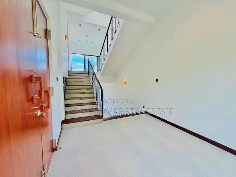 Ultra Luxury Brand New 3-Storey House for Sale Homagama