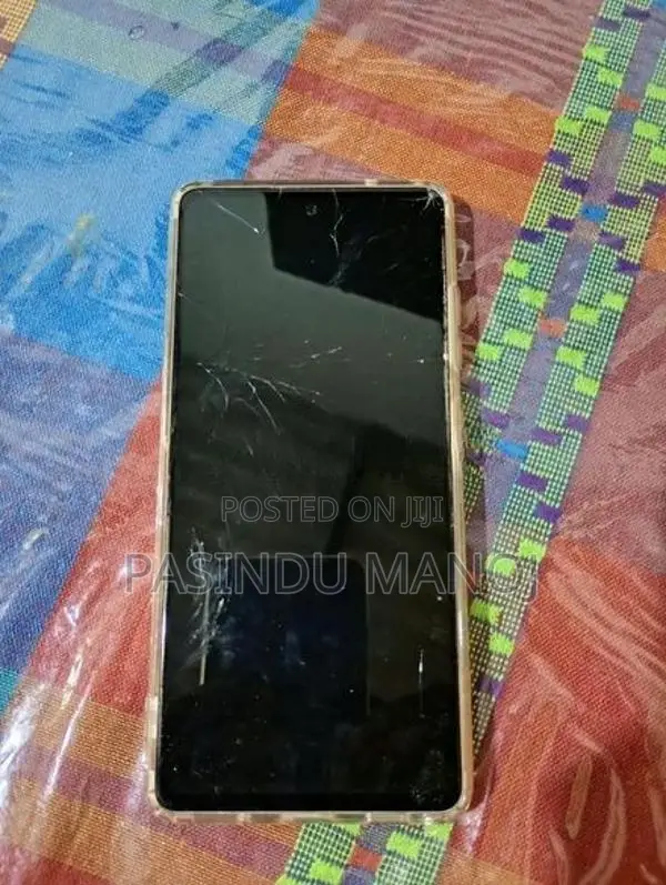 Samsung Galaxy S20FE (Used)