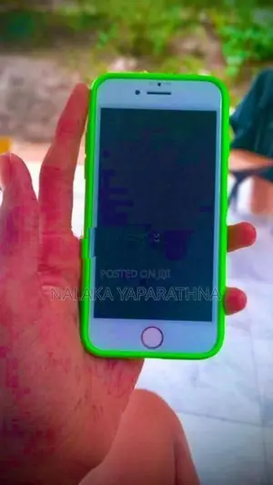 Apple iPhone 7 (Used)