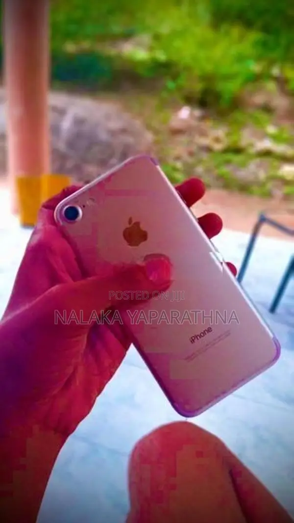 Apple iPhone 7 (Used)