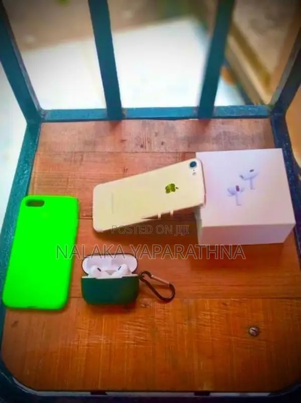 Apple iPhone 7 (Used)