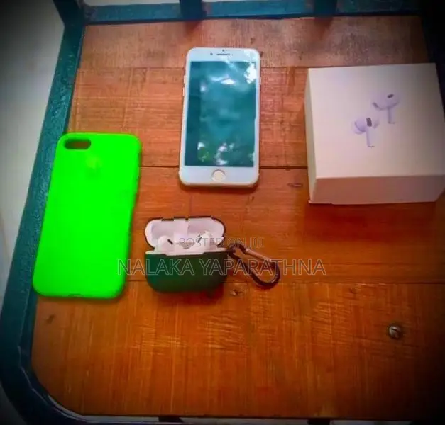 Apple iPhone 7 (Used)
