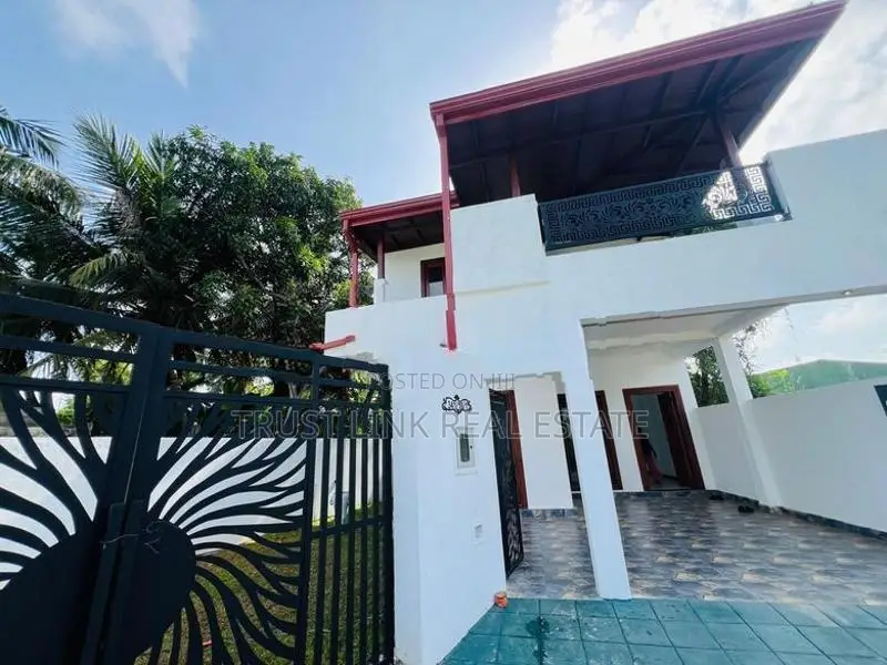 2 Story Brand House For Sale In Wattala Kerawalapitiya