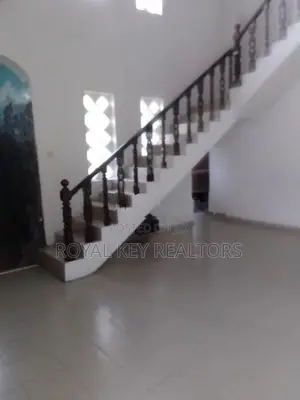 08 Bedroom - Unfurnished House For Rent In Dehiwala