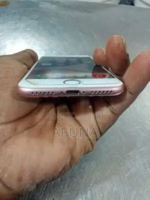 Apple iPhone 7 (Used)
