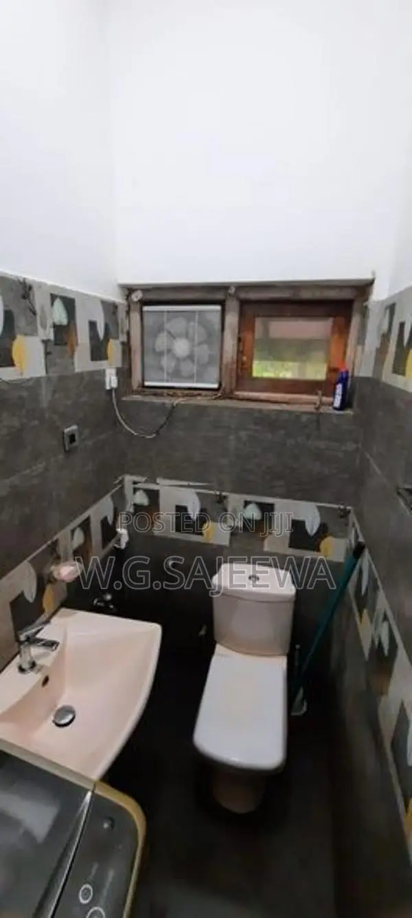 96.1perch land with house for sale in kandawala,Negombo