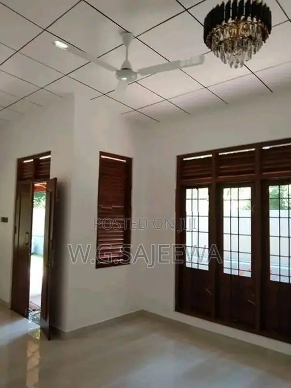 Newly built Single house rent in Gampaha, udugampola