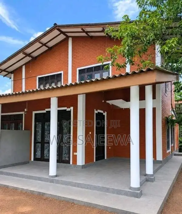 2 Storey house rent in Gampaha - Yakkala road (Suitable for office)