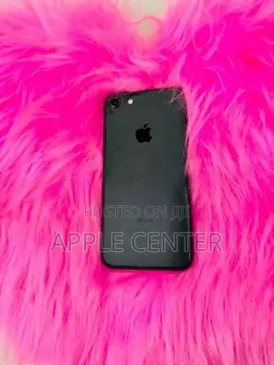 Apple iPhone 7 128GB (Used)