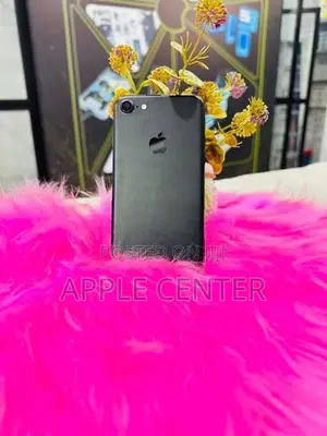 Apple iPhone 7 128GB (Used)