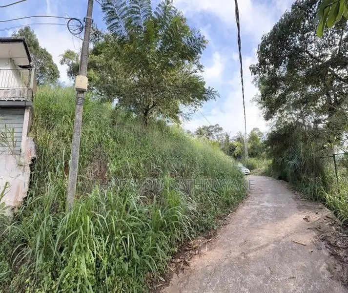 Land for Sale in Aniwaththa, Kandy