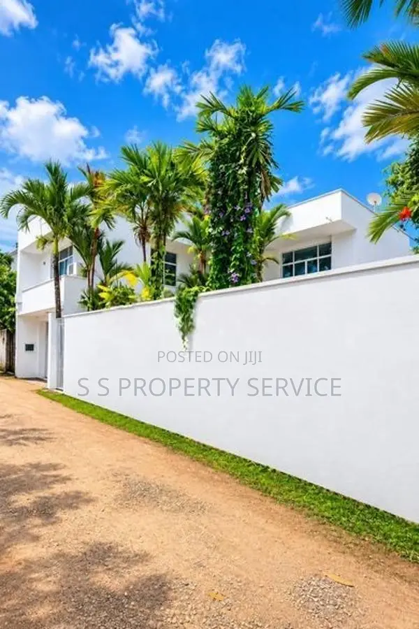 3 Storied Luxury House For Sale In Pita-Kotte (Ssph-474)