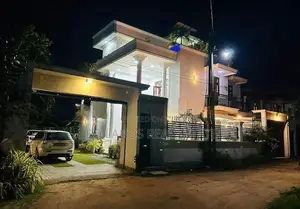 (DR446) Luxury Furnished 3-Storey House for Rent in Kiribathgoda