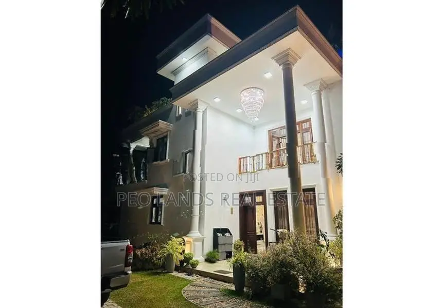 (DR446) Luxury Furnished 3-Storey House for Rent in Kiribathgoda