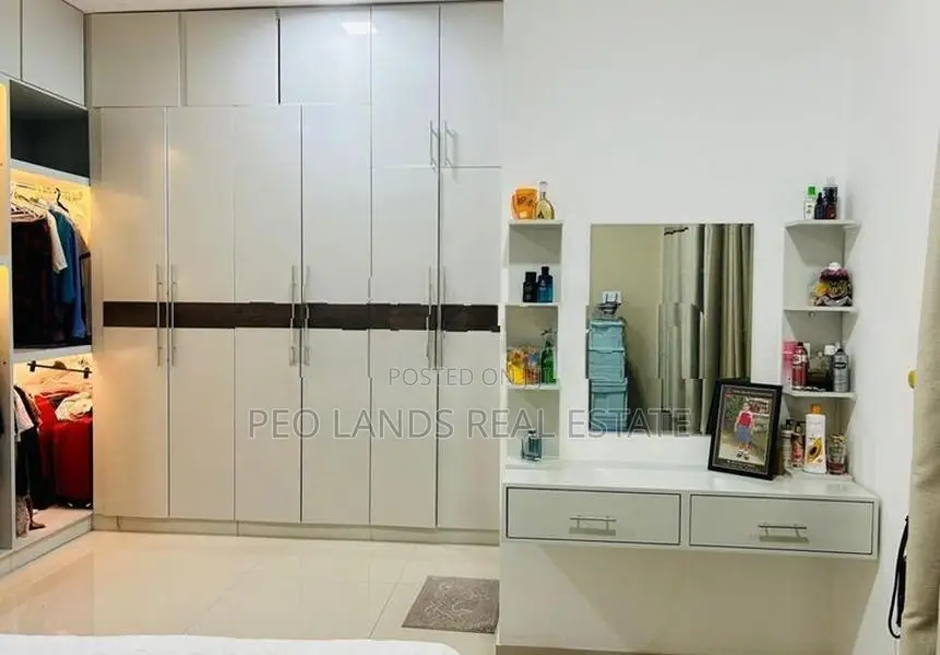 (DR446) Luxury Furnished 3-Storey House for Rent in Kiribathgoda