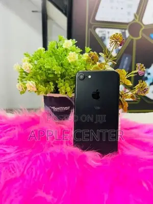 Apple iPhone 7 128GB (Used)