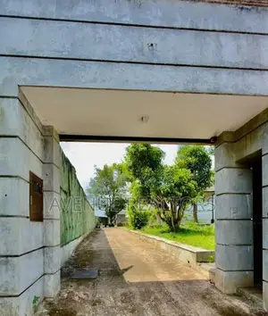 5 Bedroom Luxury House for Sale in Malabe (HS5044)