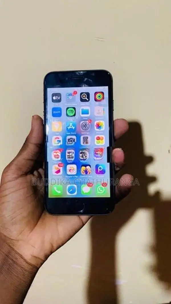 Apple iPhone 8 (Used)