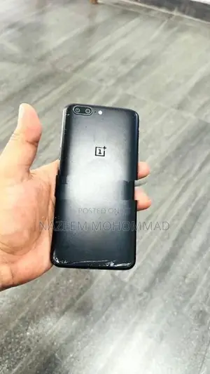 OnePlus 5 (Used)