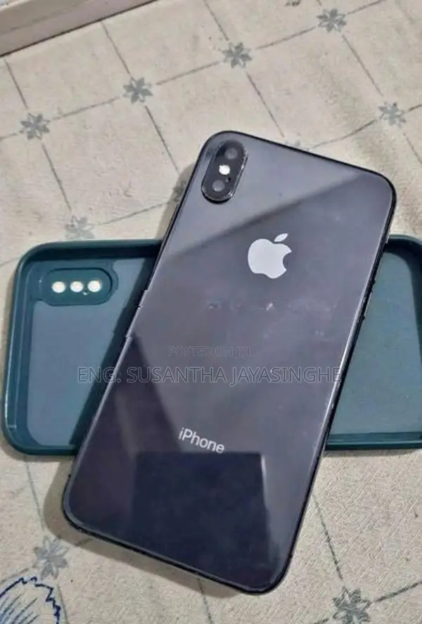 Apple iPhone X (Used)