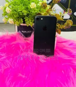 Apple iPhone 7 128GB (Used)