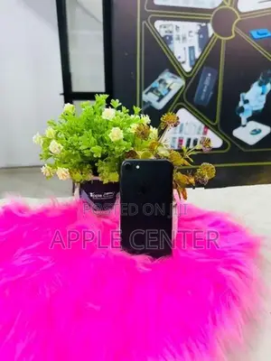 Apple iPhone 7 128GB (Used)