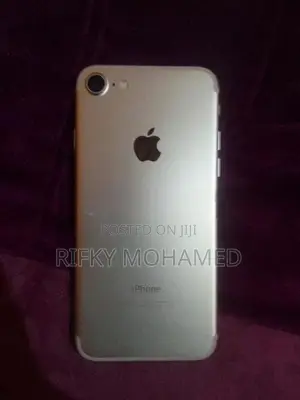 Apple iPhone 7 (Used)