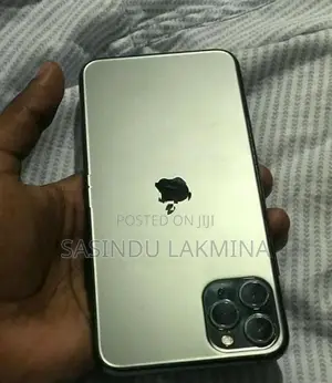 Apple iPhone 11 Pro Max (Used)