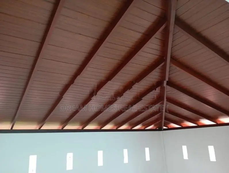 Spacious 3-Storey House with Rooftop for Sale – Kandana