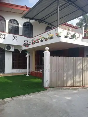 Two Story Luxury House for Sale in Kadawatha Kirillawala