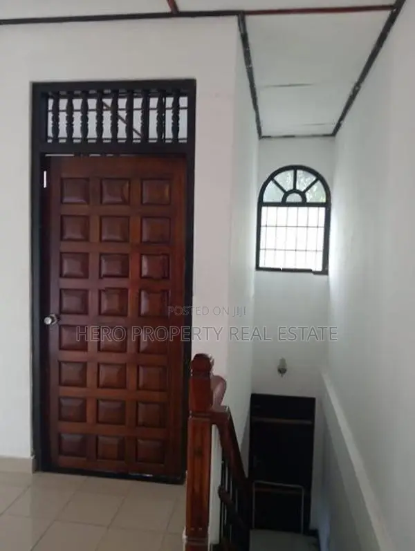 Two Story Luxury House for Sale in Kadawatha Kirillawala