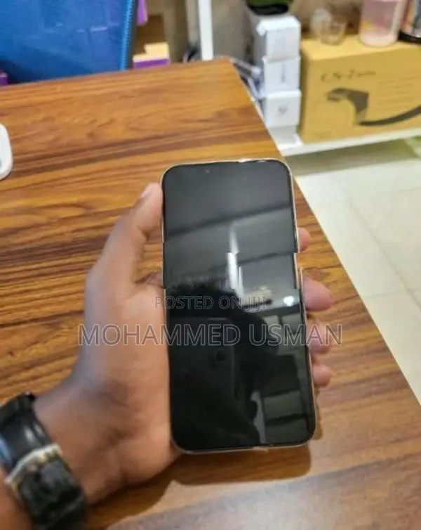 Apple iPhone 13 Pro (Used)