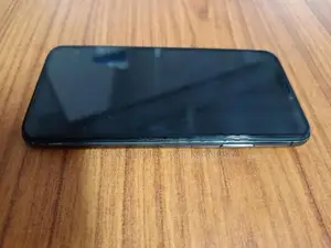 Apple iPhone XS (Used)