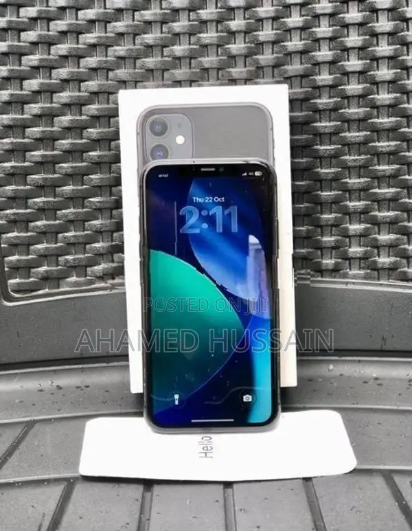 Apple iPhone 11 128GB 2& (Used)