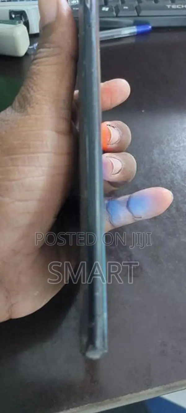 Samsung Galaxy A20 (Used)