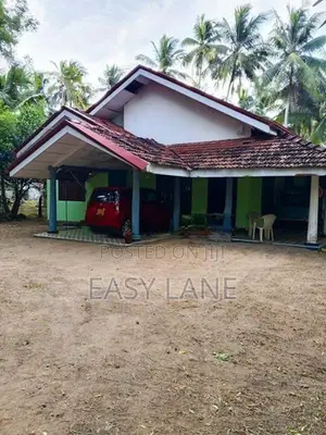 නාත්තන්ඩිය කුද්දෙටියාව පාරෙන් පර්චස් 50ක් සමග නිවස.. RU In Nattandiya
