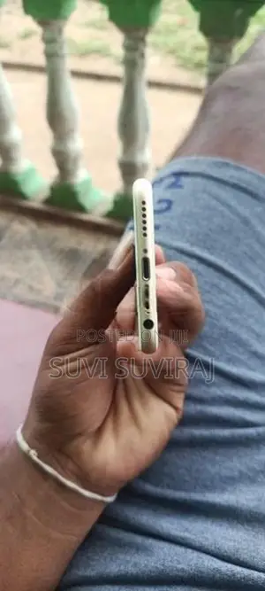 Apple iPhone 6S (Used)