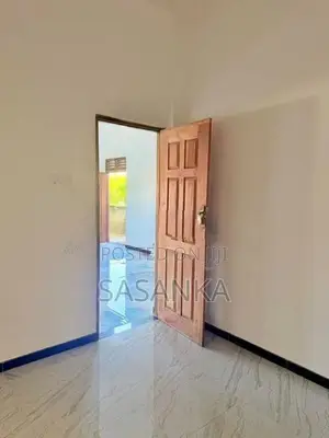 MOUNT LAVINIA BRAND NEW LUXURY 3 BED ROOMS HOUSE FOR RENT