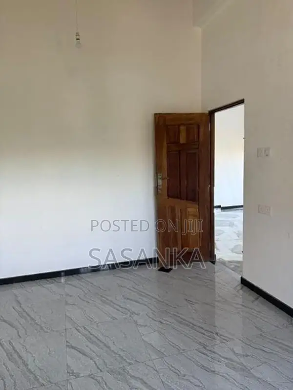 MOUNT LAVINIA BRAND NEW LUXURY 3 BED ROOMS HOUSE FOR RENT