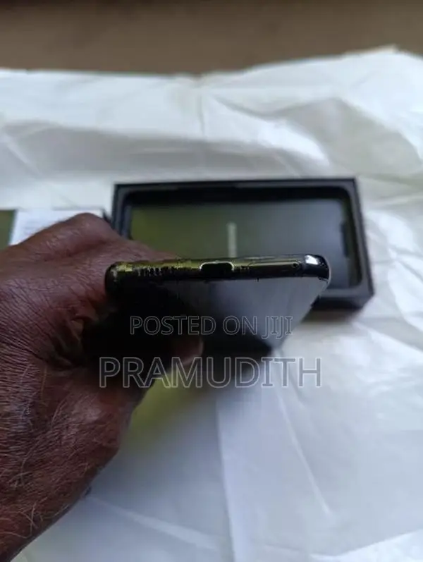 Samsung Galaxy S22 Europe Edition (Used)