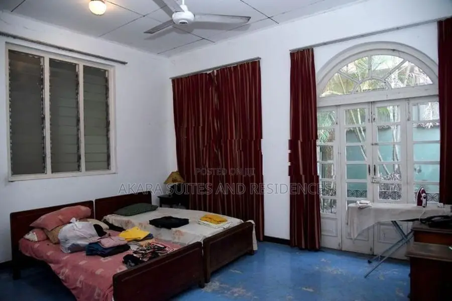 Colombo 08 19.65 Perches - Unfurnished House for Sale HL48676