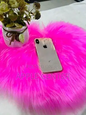 Apple iPhone XS 64GB (Used)