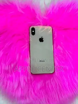 Apple iPhone XS 64GB (Used)